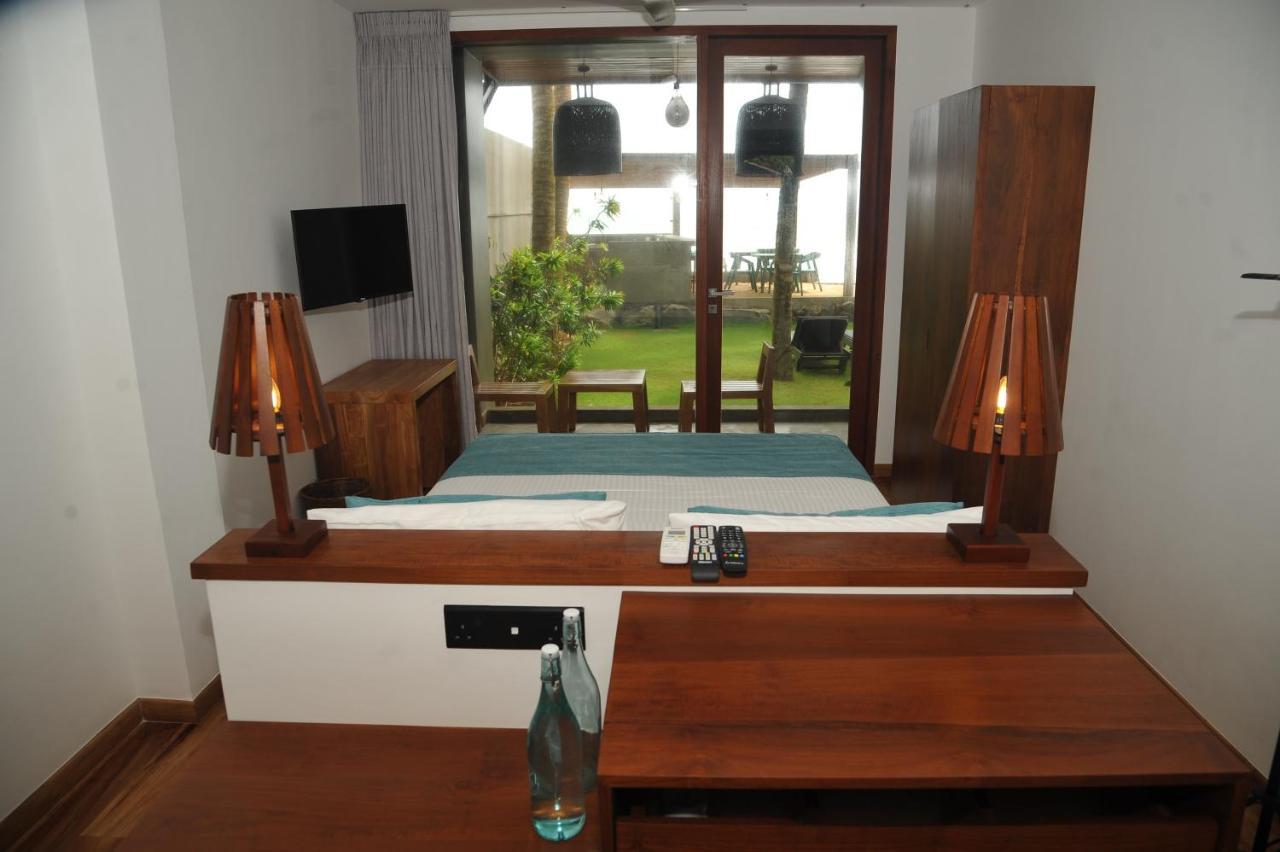 Bk Beach Boutique Hotel - Hikkaduwa Ngoại thất bức ảnh