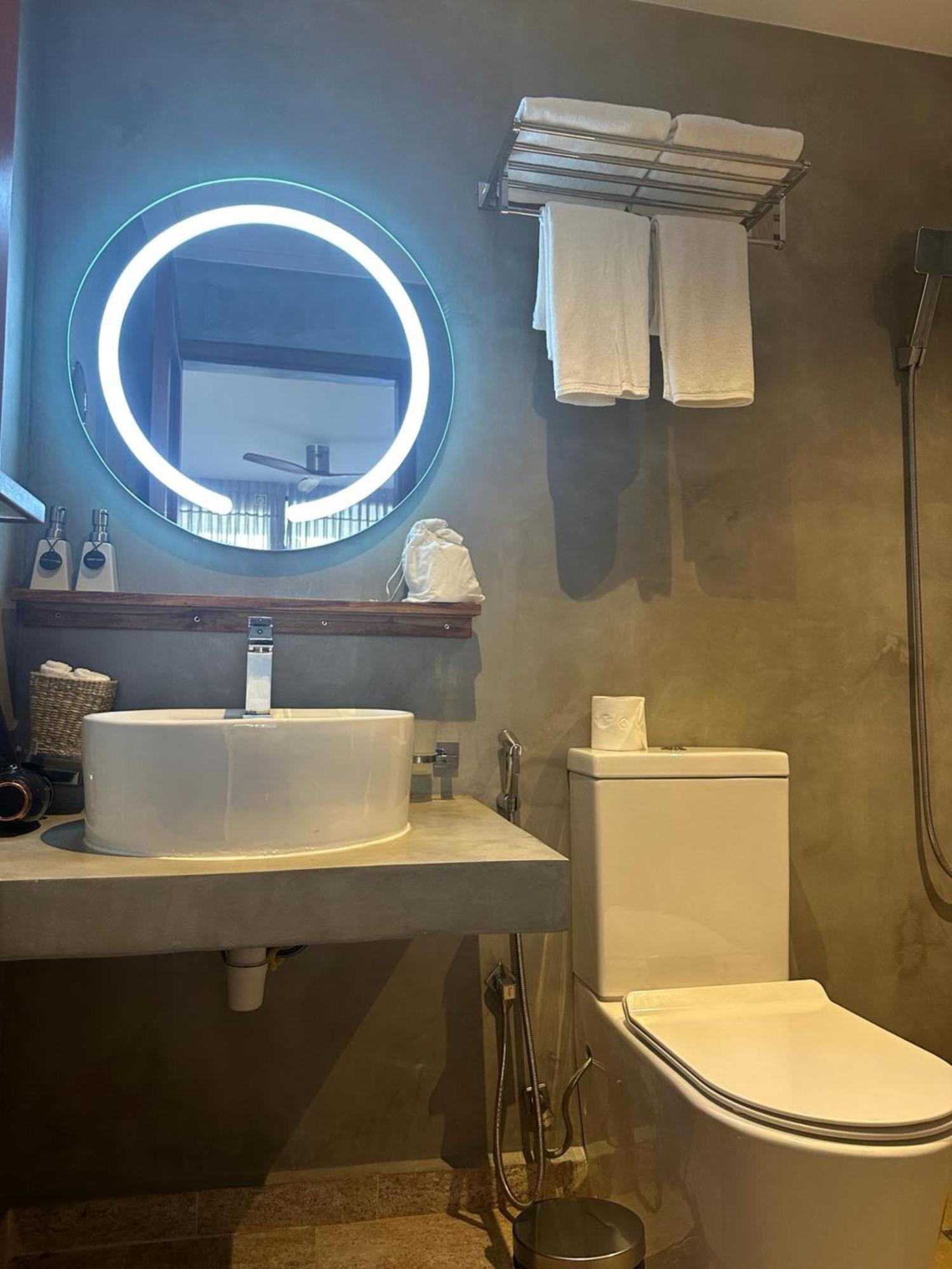 Bk Beach Boutique Hotel - Hikkaduwa Ngoại thất bức ảnh